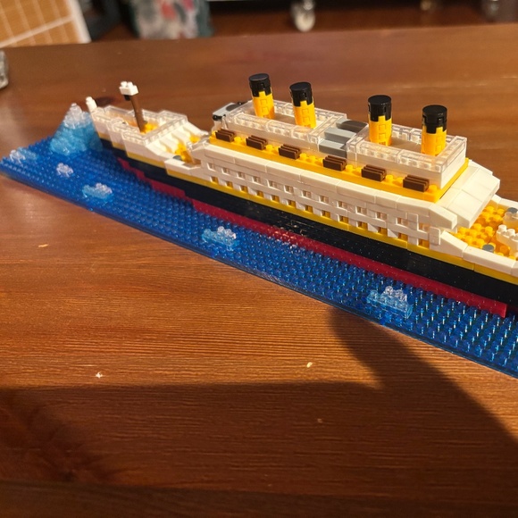 Titanic Building Mini Block Set - Multicolor - Picture 5 of 6